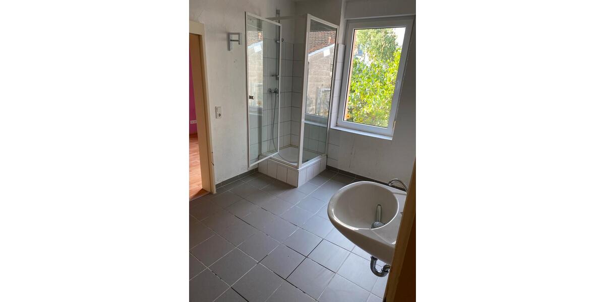 Reihenhaus Pirmasens - 6 Zimmer, 181 m&sup2;, 1.150&euro; | Angebot:23133255