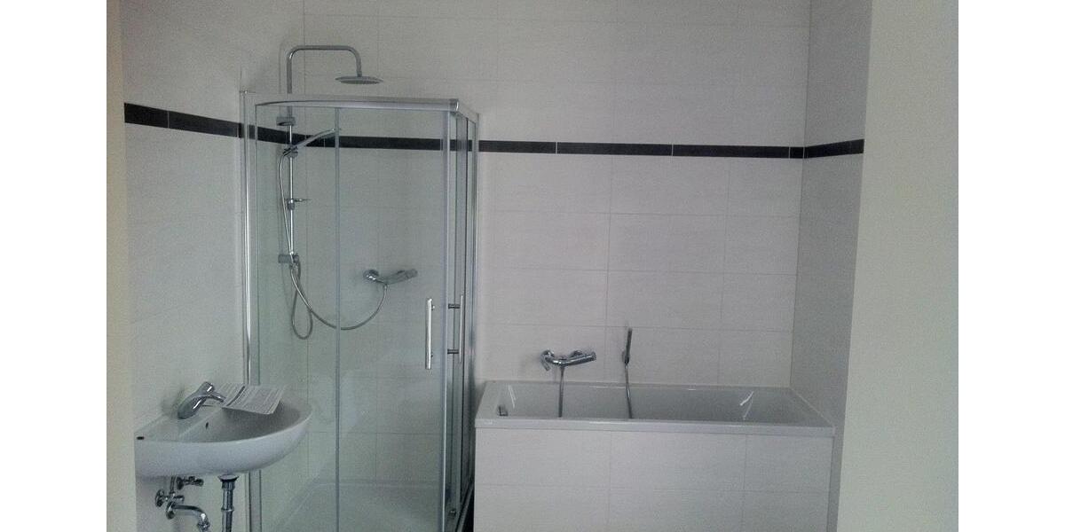 3 Zimmer Wohnung sanierter Altbau 3 zimmer