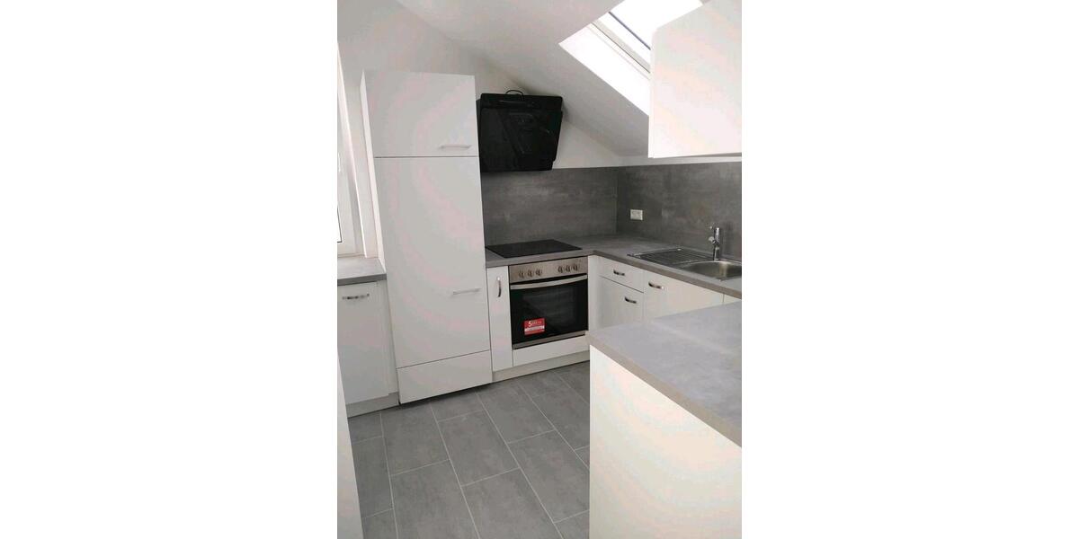 Dachgeschoßwohnung Salach - 2 Zimmer, 50 m&sup2;, 600&euro; | Angebot:26705339