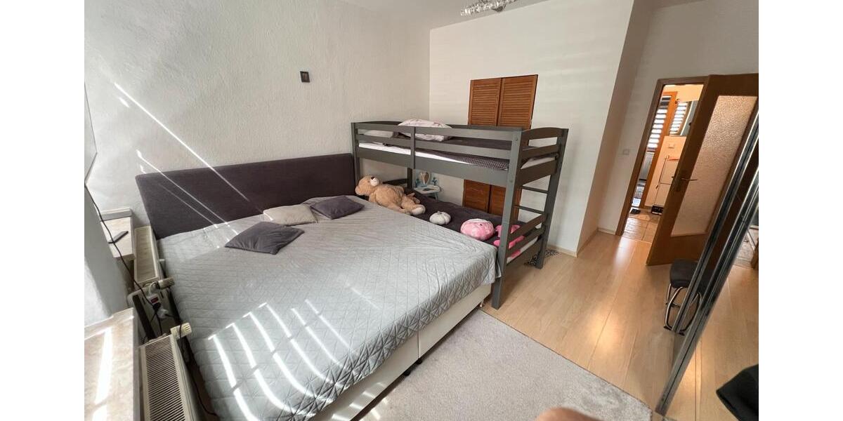 Etagenwohnung Weißenfels - 2 Zimmer, 54 m&sup2;, 350&euro; | Angebot:26586332