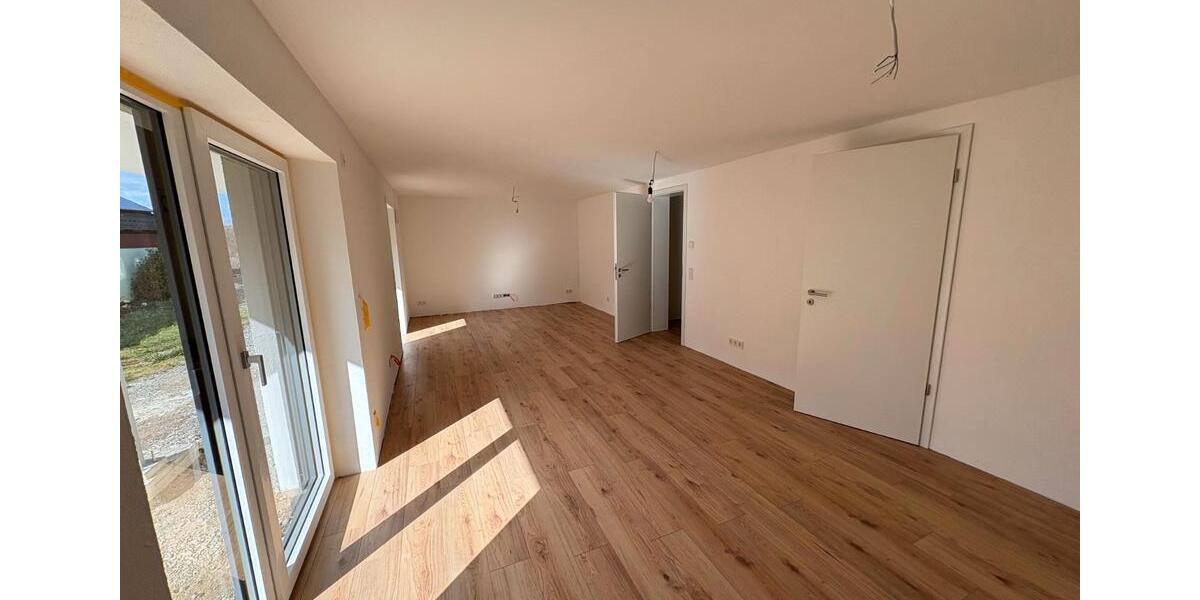 Etagenwohnung Hohenroth - 3 Zimmer, 95 m&sup2;, 850&euro; | Angebot:26525657