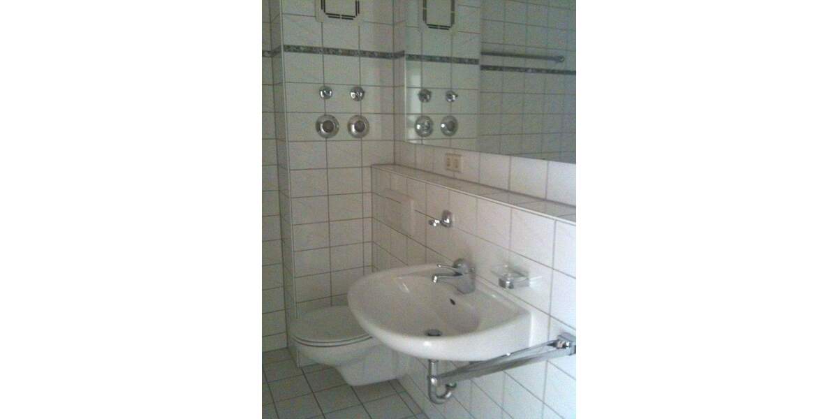 Etagenwohnung Trossingen - 3 Zimmer, 75 m&sup2;, 700&euro; | Angebot:24750615