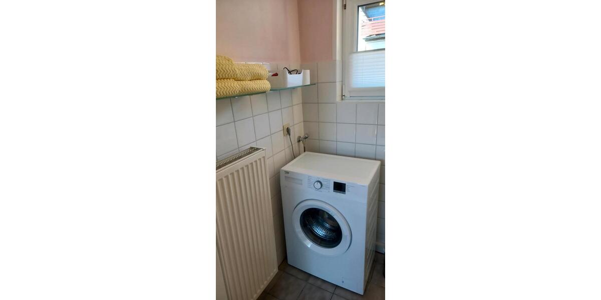 Wohnen auf Zeit Brake (Unterweser) - 2 Zimmer, 30 m&sup2;, 80&euro; | Angebot:10643840