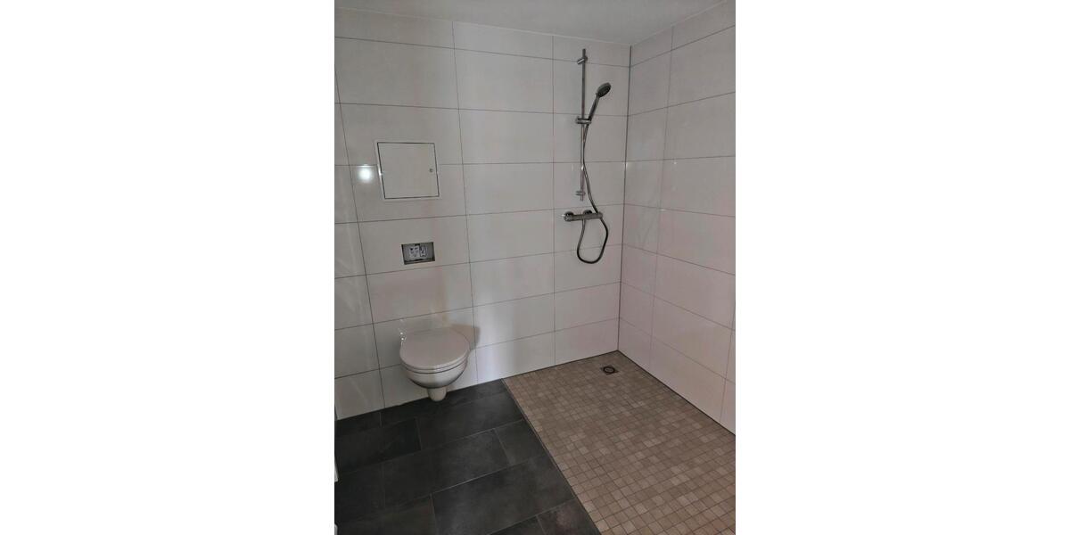 Erdgeschoßwohnung Weischlitz - 2 Zimmer, 50 m&sup2;, 360&euro; | Angebot:25150190