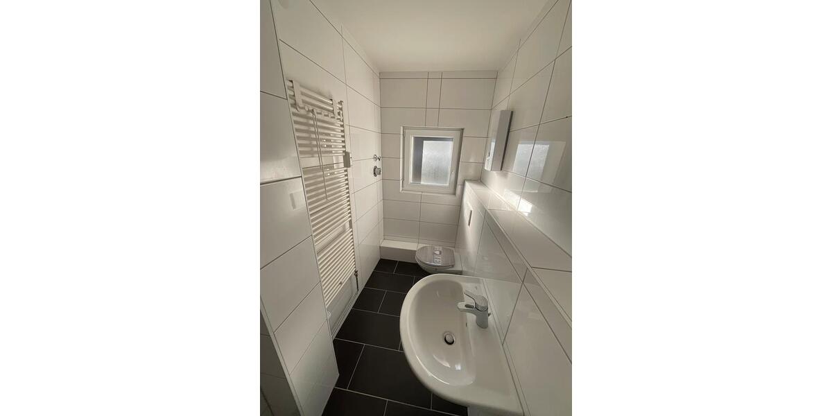 Erdgeschoßwohnung Radevormwald - 3 Zimmer, 71 m&sup2;, 639&euro; | Angebot:24895151