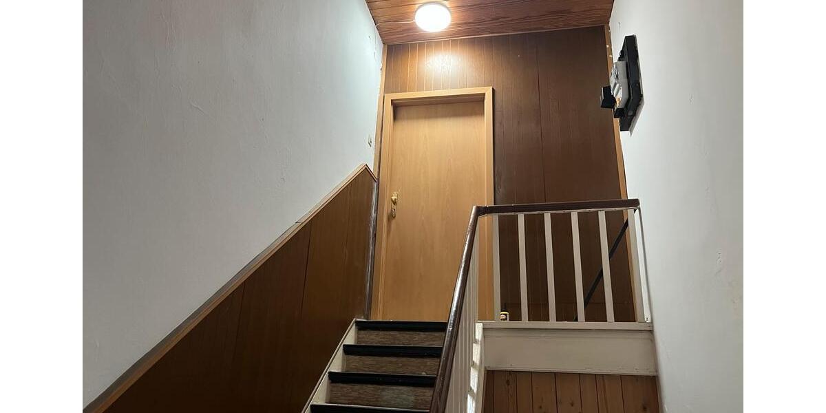 Dachgeschoßwohnung Oberhausen Rothebusch - 3.5 Zimmer, 75 m&sup2;, 650&euro; | Angebot:25968692