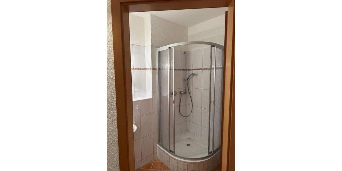 Etagenwohnung Stralsund Kniepervorstadt - 2 Zimmer, 81 m&sup2;, 950&euro; | Angebot:24633530