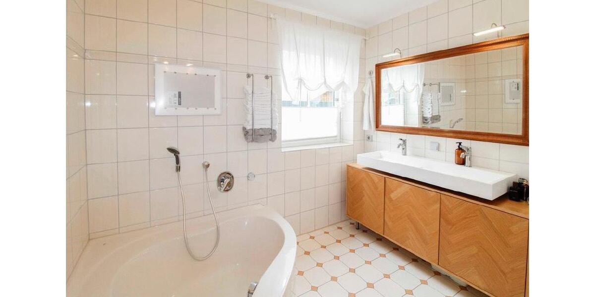 Erdgeschoßwohnung Bad Fallingbostel - 2 Zimmer, 105 m&sup2;, 1.000&euro; | Angebot:25049566