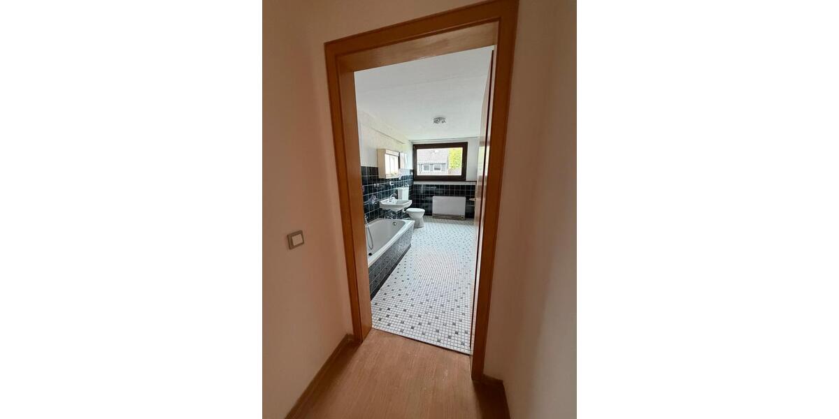 Etagenwohnung Stadtkyll - 3 Zimmer, 70 m&sup2;, 490&euro; | Angebot:26533942