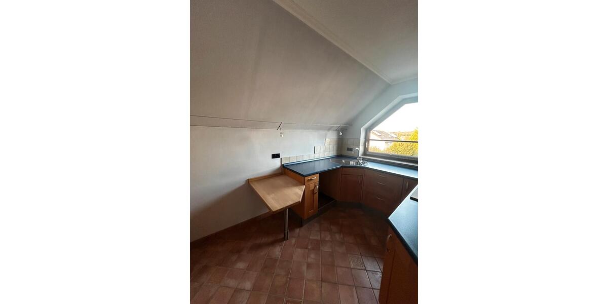 Dachgeschoßwohnung Bad Arolsen - 2 Zimmer, 70 m&sup2;, 600&euro; | Angebot:26010375