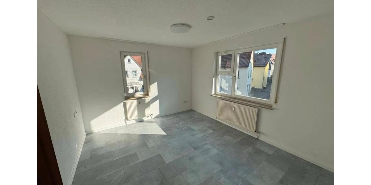 Etagenwohnung Fellbach Oeffingen - 3 Zimmer, 71 m&sup2;, 1.200&euro; | Angebot:24838121