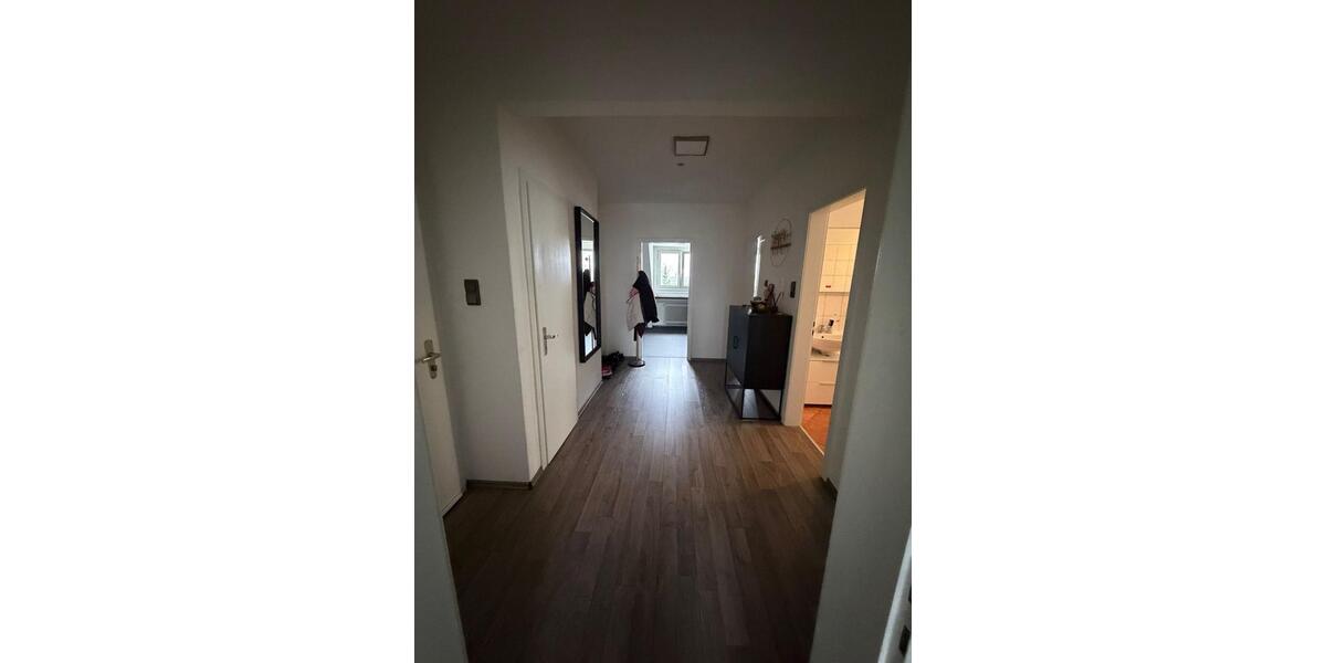 Dachgeschoßwohnung Dortmund Brackel - 3 Zimmer, 62 m&sup2;, 1.200&euro; | Angebot:26045464