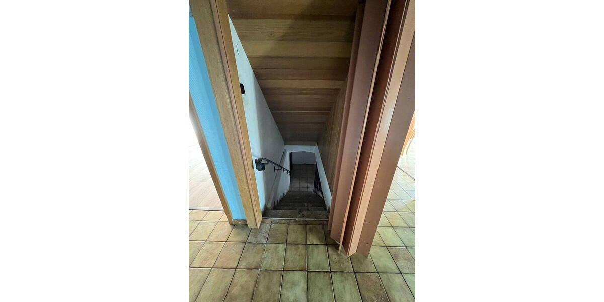 Etagenwohnung Obernkirchen - 6 Zimmer, 168 m&sup2;, 1.200&euro; | Angebot:26740854