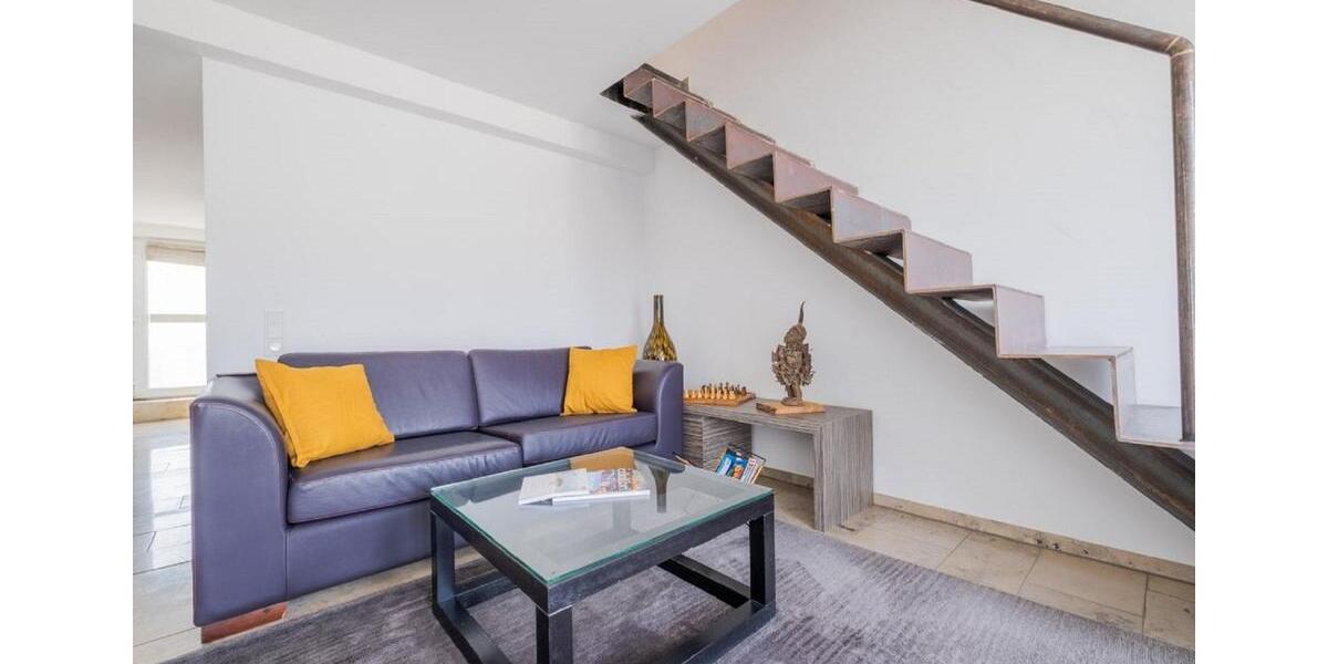 Dachgeschoßwohnung Düsseldorf Pempelfort - 2 Zimmer, 51 m&sup2;, 1.050&euro; | Angebot:26050315