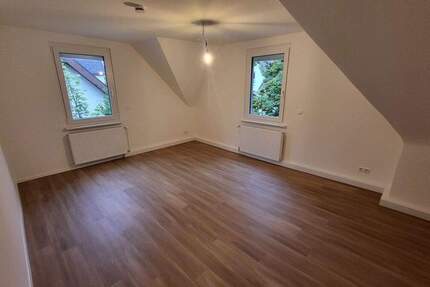 Sanierte Dachgeschosswohnung 3 zimmer