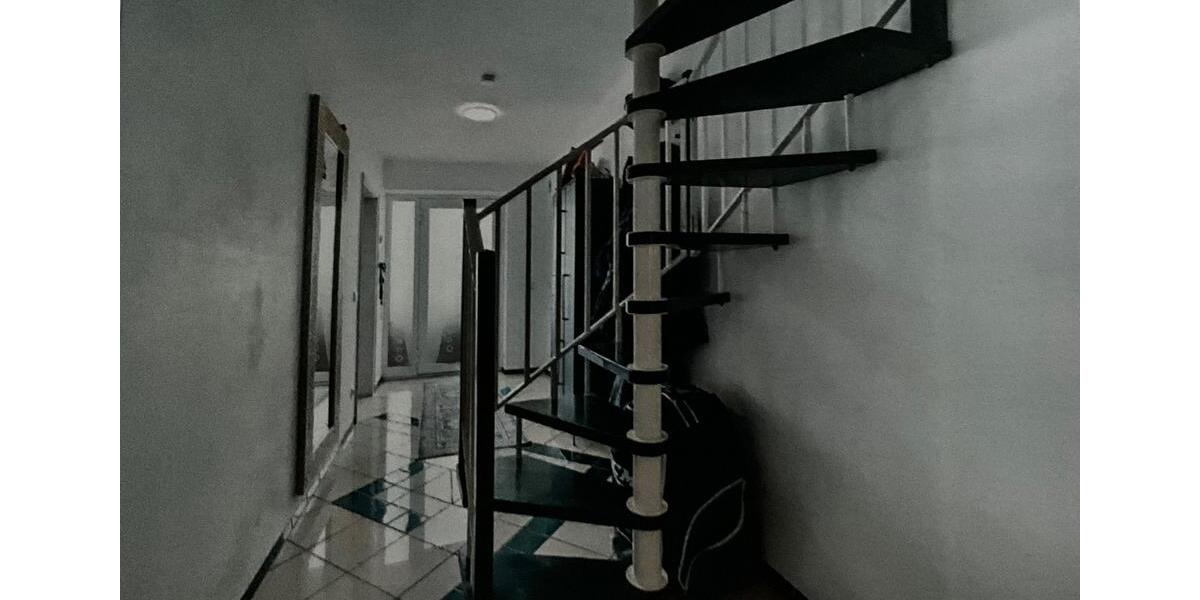 Maisonettenwohnung Landau an der Isar - 4 Zimmer, 1.300&euro; | Angebot:23804550