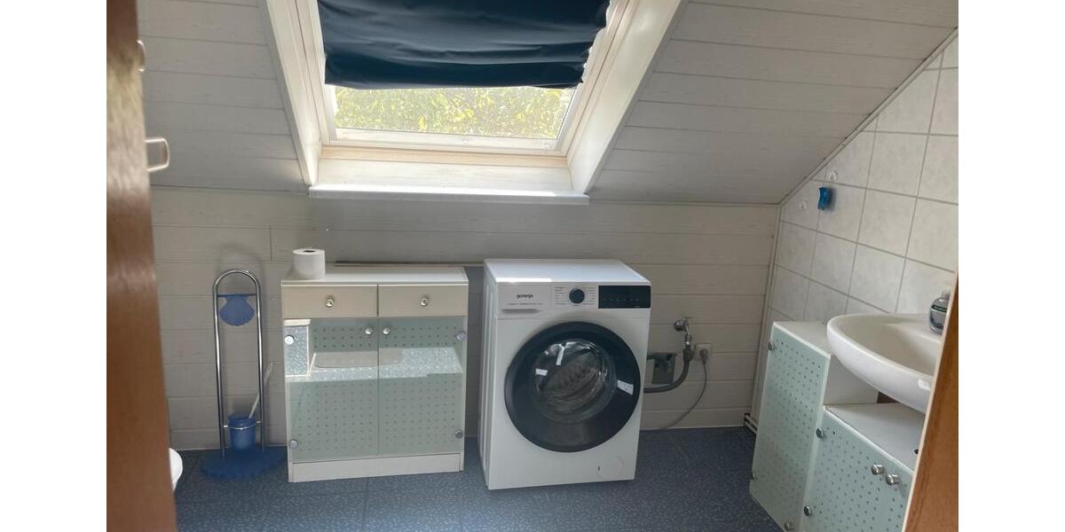 Dachgeschoßwohnung Delmenhorst Deichhorst - 1 Zimmer, 40 m&sup2;, 490&euro; | Angebot:25698835