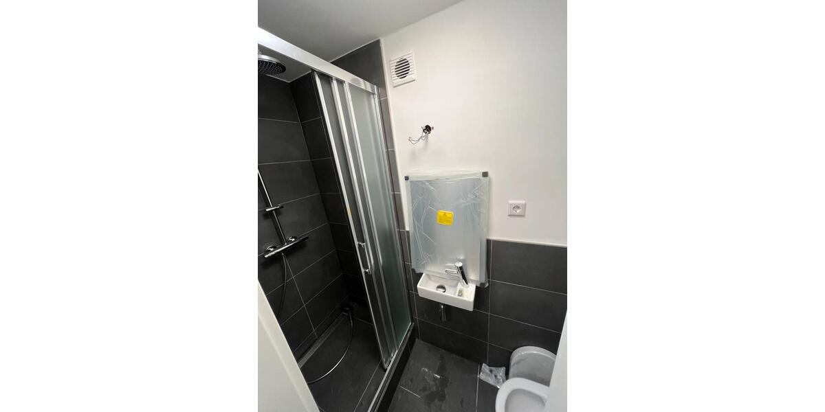 Wohnen auf Zeit München Moosach - 5 Zimmer, 7 m&sup2;, 700&euro; | Angebot:26701593