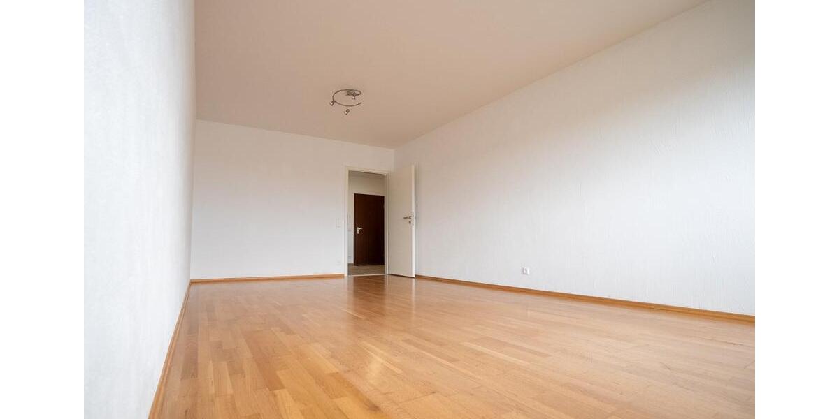 Etagenwohnung Saarlouis - 2 Zimmer, 69 m&sup2;, 680&euro; | Angebot:26422336