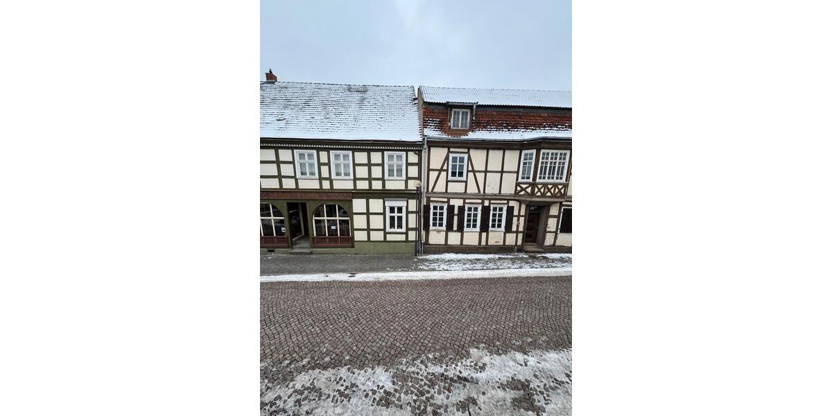 Etagenwohnung Arneburg - 3 Zimmer, 75 m&sup2;, 530&euro; | Angebot:26038895