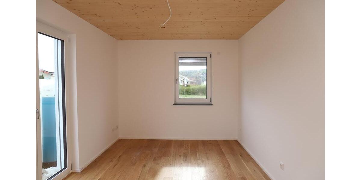 Etagenwohnung Gunzenhausen - 3 Zimmer, 77 m&sup2;, 1.000&euro; | Angebot:24875632