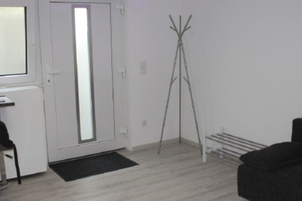 Stilvolle, neuwertige möbilierte 1-Zimmer-Einlieger-Wohnung in HN zimmer