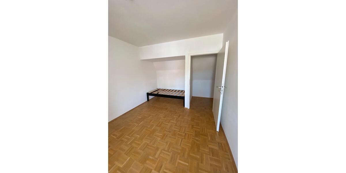 Wohnen auf Zeit Bielefeld - 1 Zimmer, 10 m&sup2;, 399&euro; | Angebot:26496762