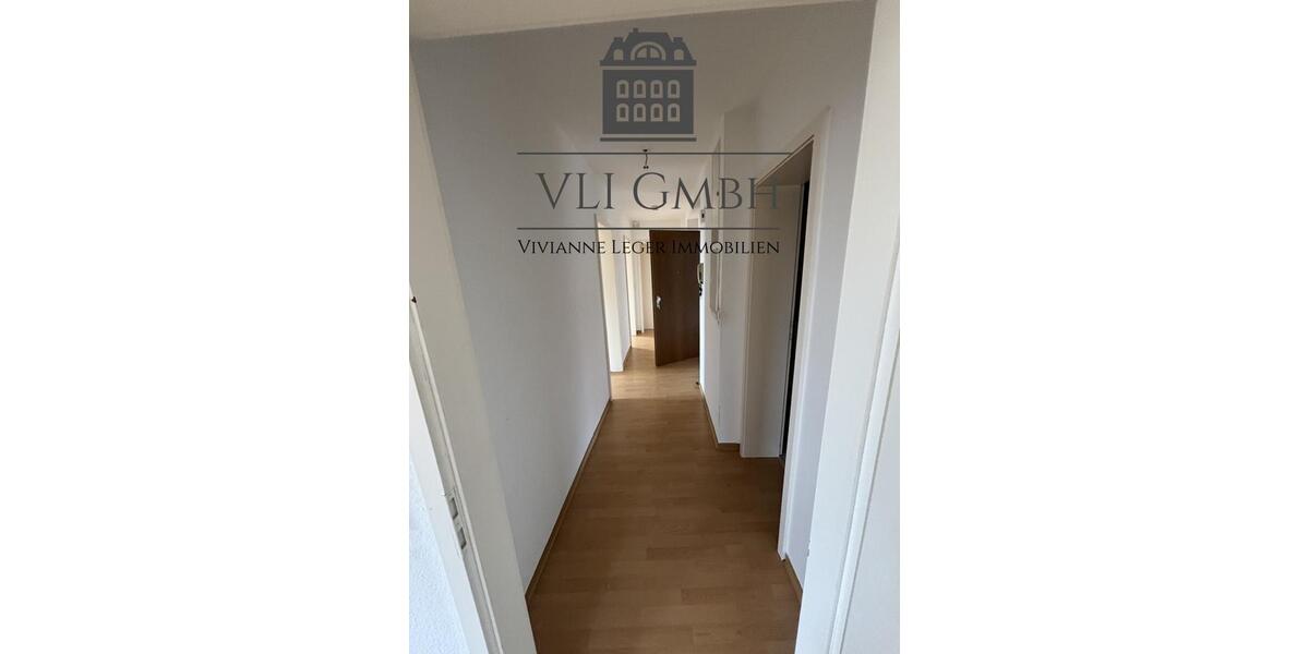 Dachgeschoßwohnung Saarbrücken - 1 Zimmer, 75 m&sup2;, 680&euro; | Angebot:25906340