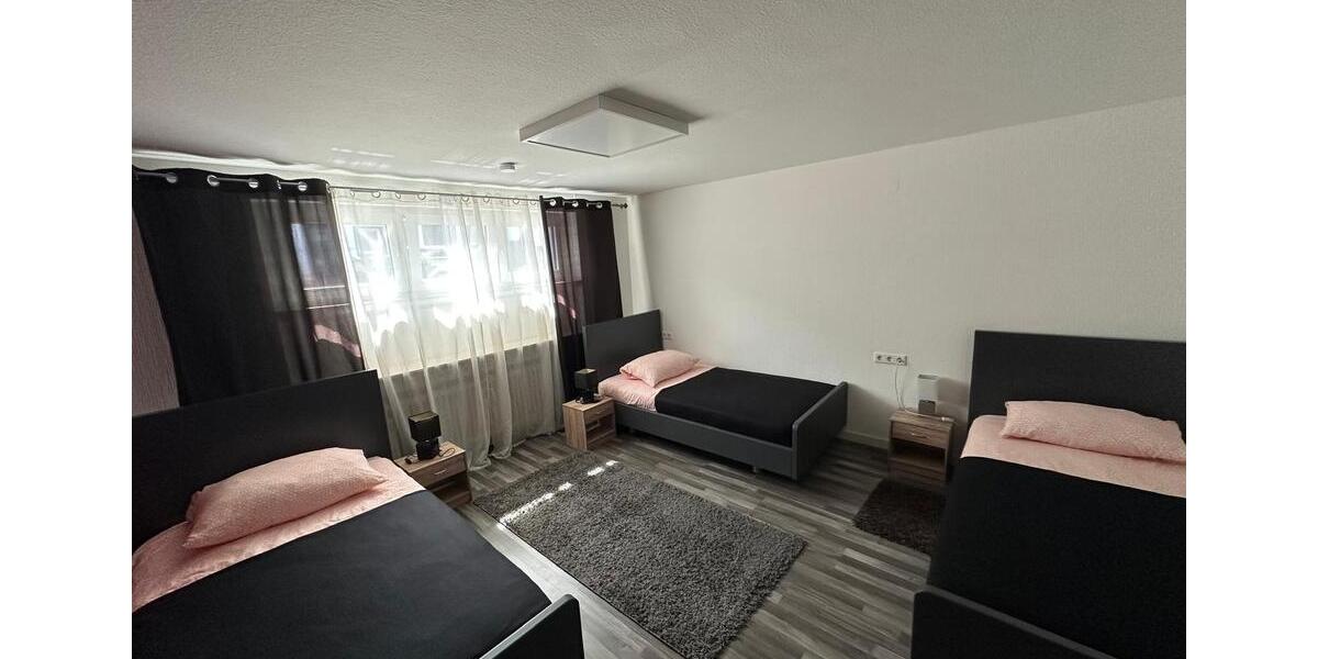Etagenwohnung Hasselroth - 7 Zimmer, 200 m&sup2;, 2.500&euro; | Angebot:26557395