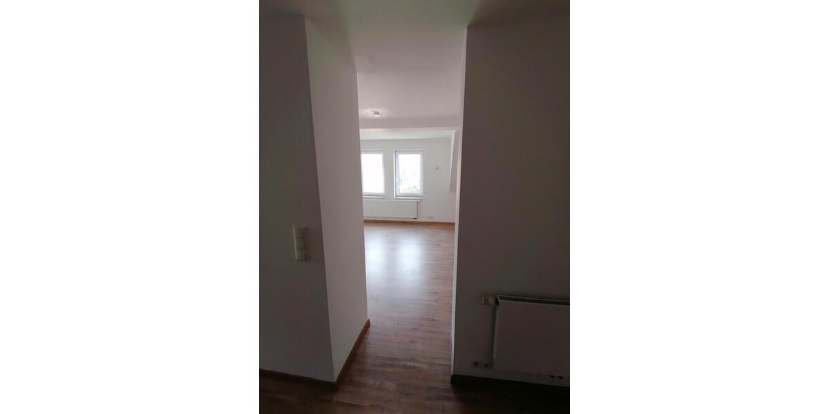 Dachgeschoßwohnung Sonneberg - 2 Zimmer, 62 m&sup2;, 590&euro; | Angebot:25976122
