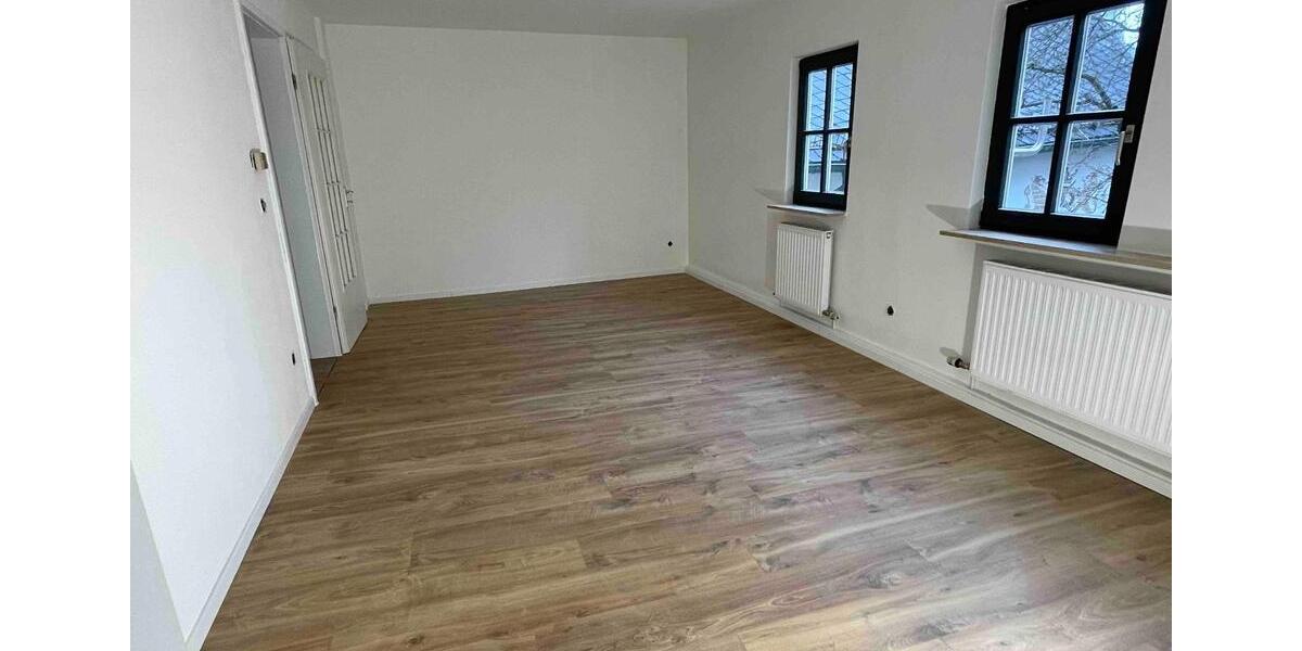 Etagenwohnung Idar-Oberstein Oberstein - 2 Zimmer, 60 m&sup2;, 470&euro; | Angebot:25181126