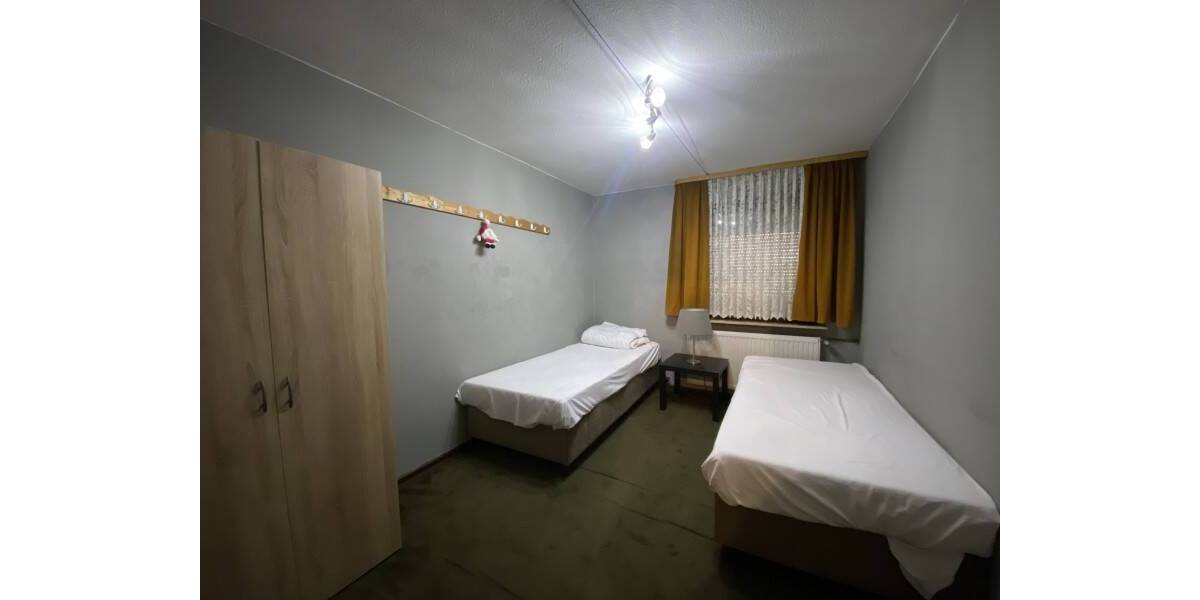 Einfamilienhaus Frankfurt am Main Sossenheim - 7 Zimmer, 137 m&sup2;, 3.900&euro; | Angebot:26107083