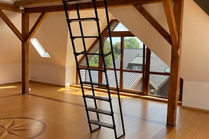 Dachgeschosswohnung 70m2 Billwerder zimmer
