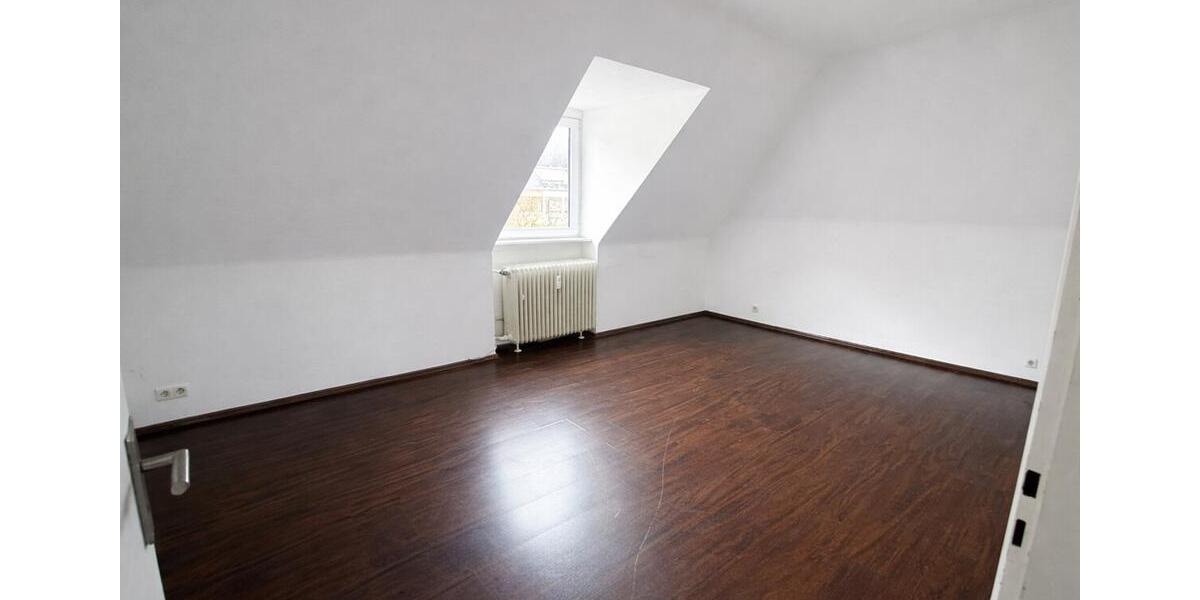 Dachgeschoßwohnung Trier - 3 Zimmer, 87 m&sup2;, 980&euro; | Angebot:26126958
