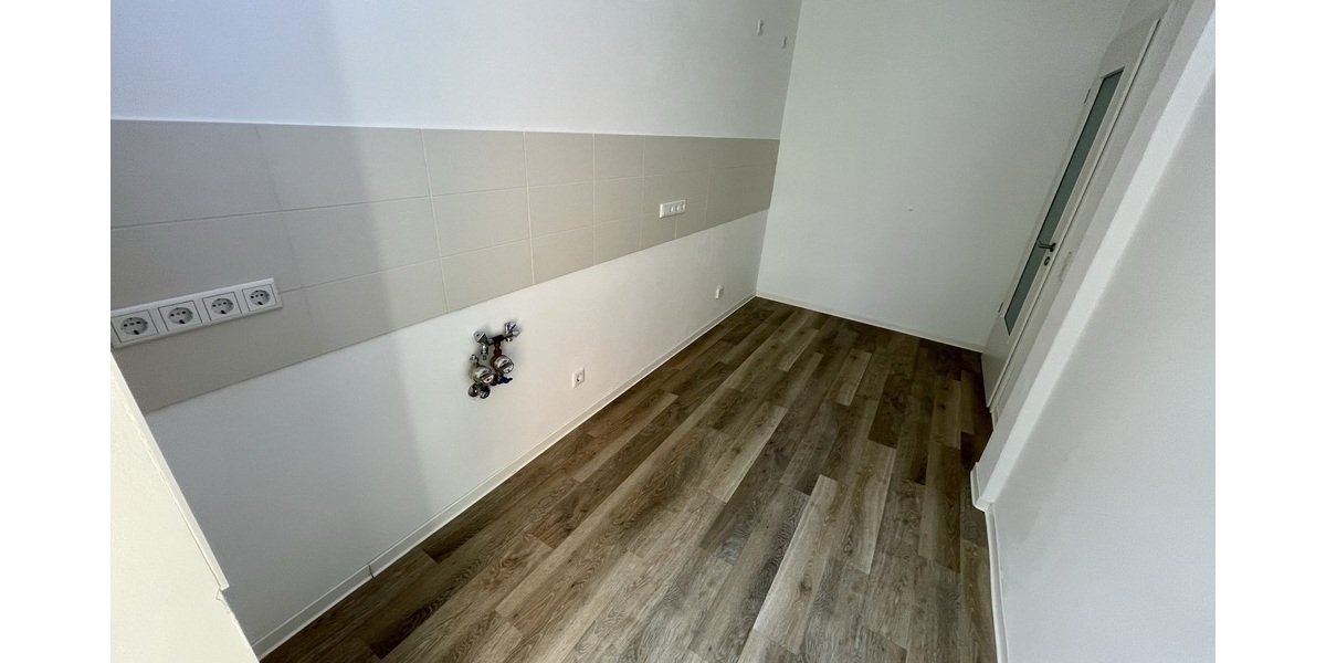 Moderne 2 Raum Wohnung mit Wanne, Dusche und Terrasse in Gera-Debschwitz! - Erdgeschoßwohnung Gera Debschwitz | Angebot:27190933