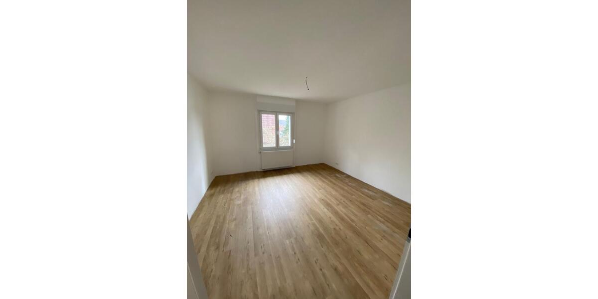 Erdgeschoßwohnung Waldshut-Tiengen Tiengen - 3.5 Zimmer, 86 m&sup2;, 850&euro; | Angebot:25858037