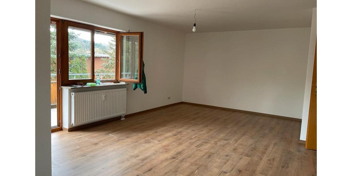 Etagenwohnung Oberstenfeld - 4.5 Zimmer, 91 m&sup2;, 1.150&euro; | Angebot:26286484