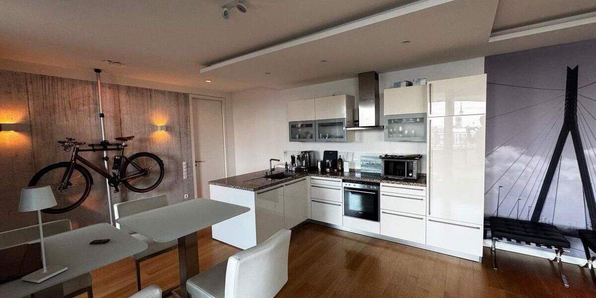 Etagenwohnung Hamburg HafenCity - 2 Zimmer, 133 m&sup2;, 2.500&euro; | Angebot:25693978