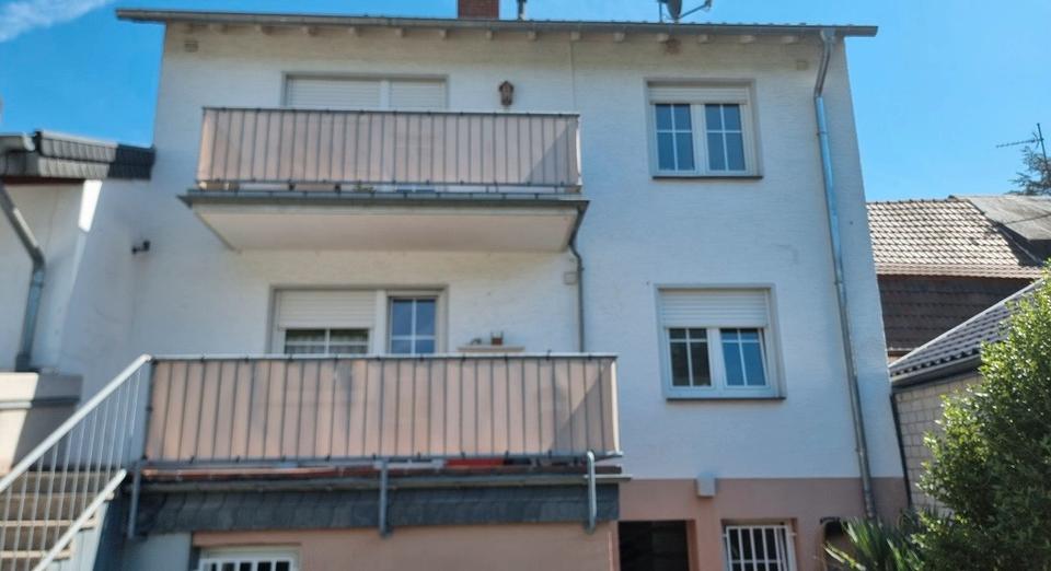 Etagenwohnung Remagen - 3 Zimmer, 80 m&sup2;, 800&euro; | Angebot:25651795