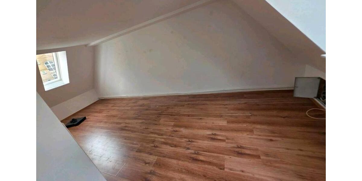 Wohnen auf Zeit Tastrup - 6 Zimmer, 200 m&sup2;, 300&euro; | Angebot:26263027