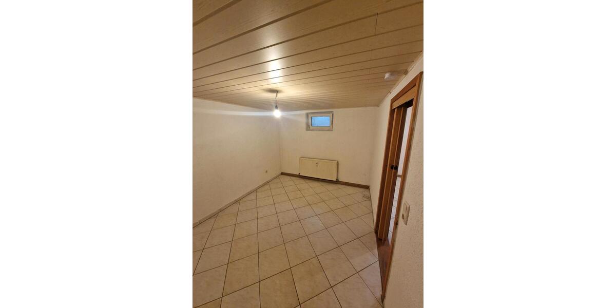 Etagenwohnung Speichersdorf - 2 Zimmer, 48 m&sup2;, 390&euro; | Angebot:24852127