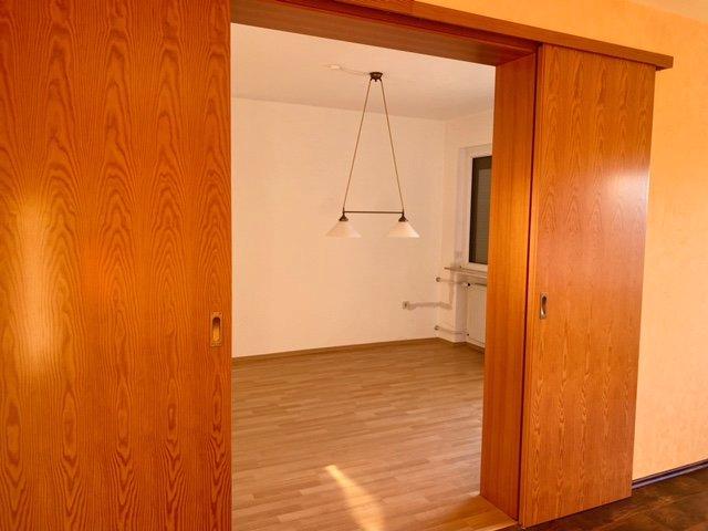 Erdgeschoßwohnung Helmstedt - 3.5 Zimmer, 88 m&sup2;, 750&euro; | Angebot:25976421