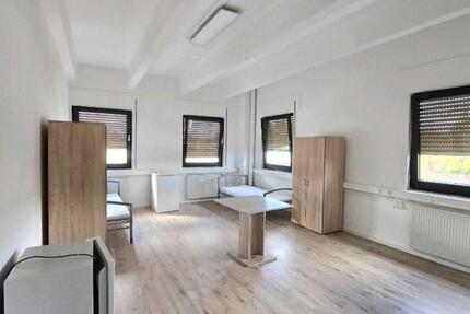 Wohnen auf Zeit Bretten - 25 Zimmer, 30 m&sup2;, 350&euro; | Angebot:25982146