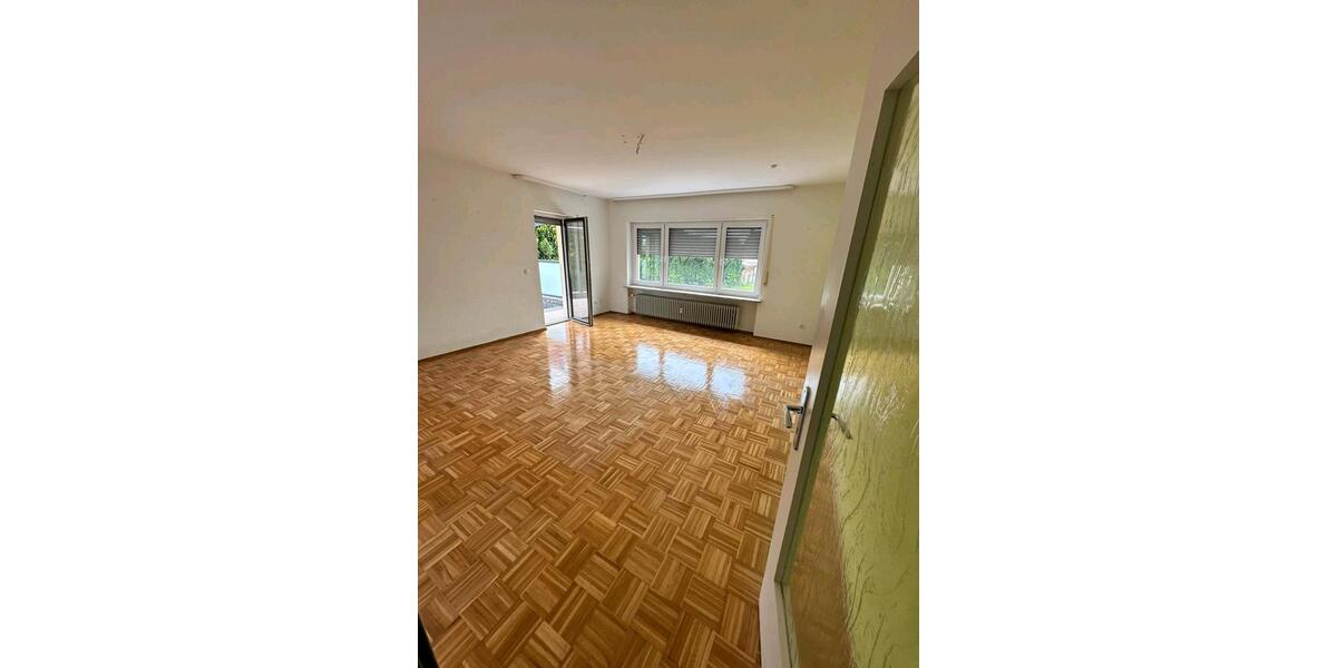 Etagenwohnung Korbach - 3 Zimmer, 68 m&sup2;, 900&euro; | Angebot:26688919