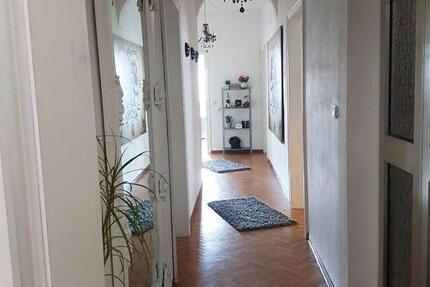 Wohnung Blomberg - 5 Zimmer, 142 m&sup2;, 1.000&euro; | Angebot:25965162