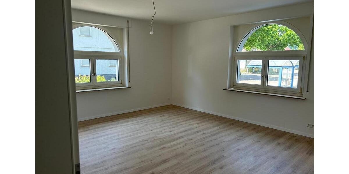 Erdgeschoßwohnung Geislingen an der Steige - 3 Zimmer, 93 m&sup2;, 820&euro; | Angebot:25170901