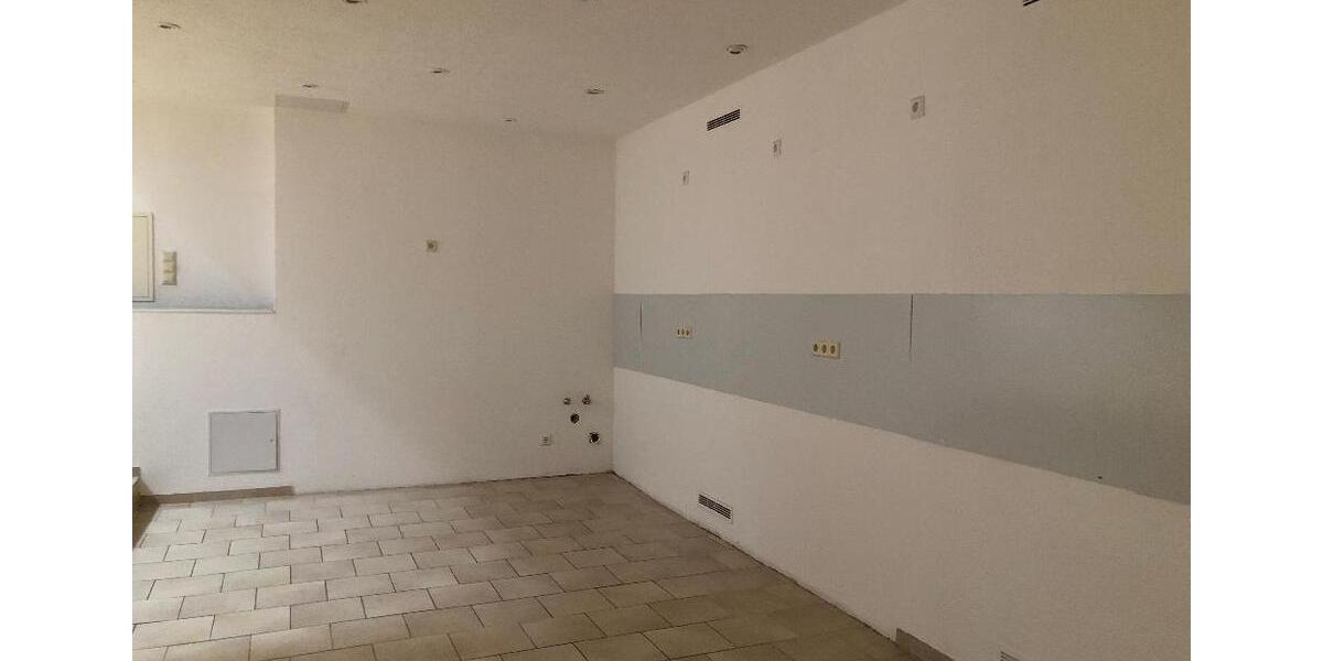 Erdgeschoßwohnung Bernburg (Saale) - 2 Zimmer, 97 m&sup2;, 530&euro; | Angebot:20969312