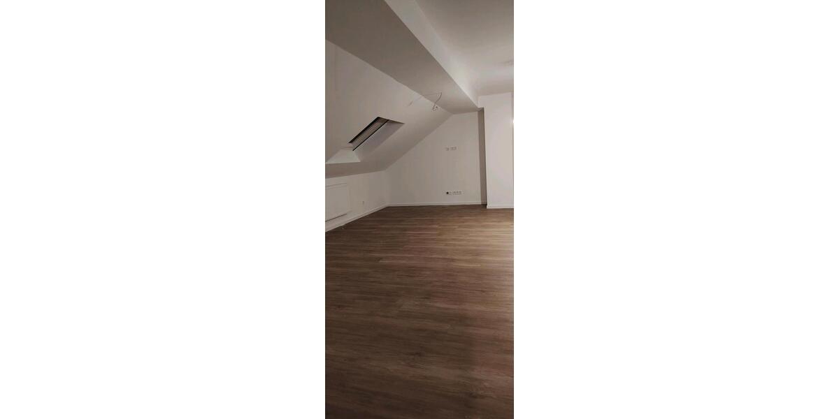 Dachgeschoßwohnung Losheim am See - 5 Zimmer, 107 m&sup2;, 850&euro; | Angebot:24868970