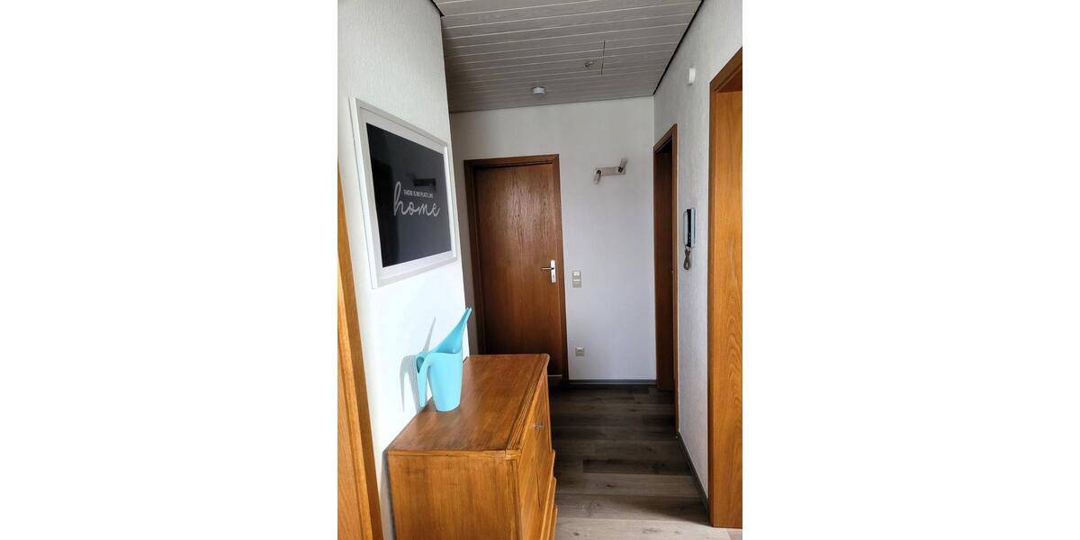 Neu renoviertes möbliertes Zimmer in 2er WG (männlich) 1 zimmer