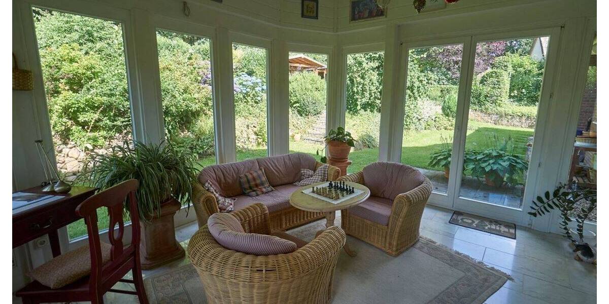 Traumhaus unter Reet! Repräsentatives Wohnhaus in Top Lage der Wingst zu vermieten. 6 zimmer